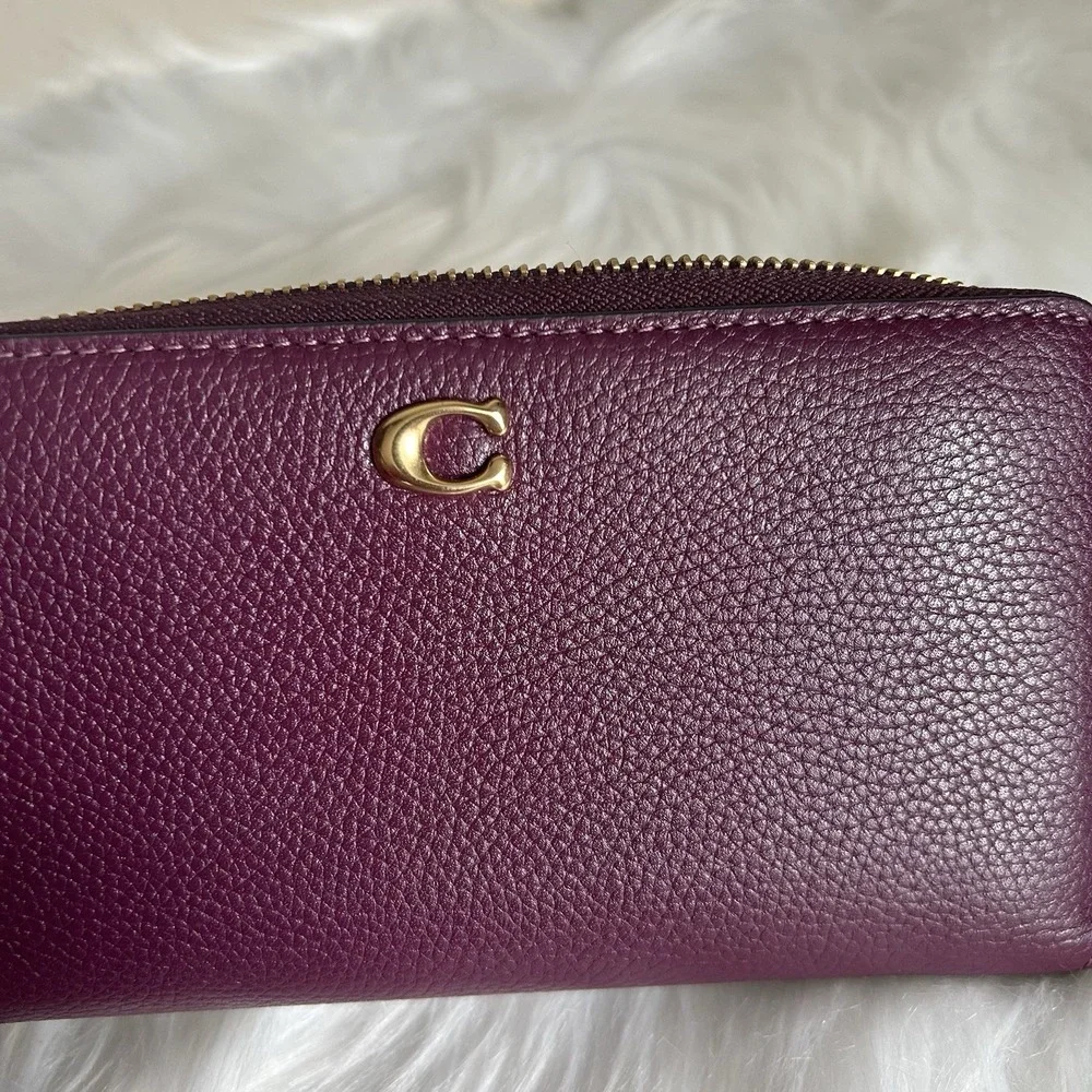 Coach Accordion Zip Wallet Plum Purple Pebbled Leather Gold C Logo 58059 - Picture 4 of 7